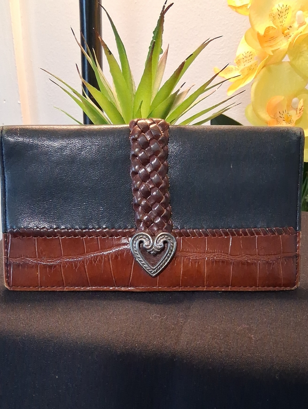 Vintage BRIGHTON Leather Bifold Wallet with Heart Accent